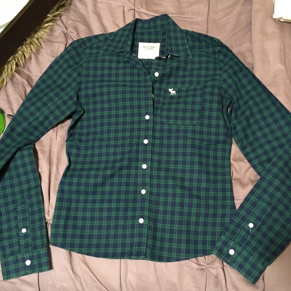 abercrombie & fitch plaid button up top